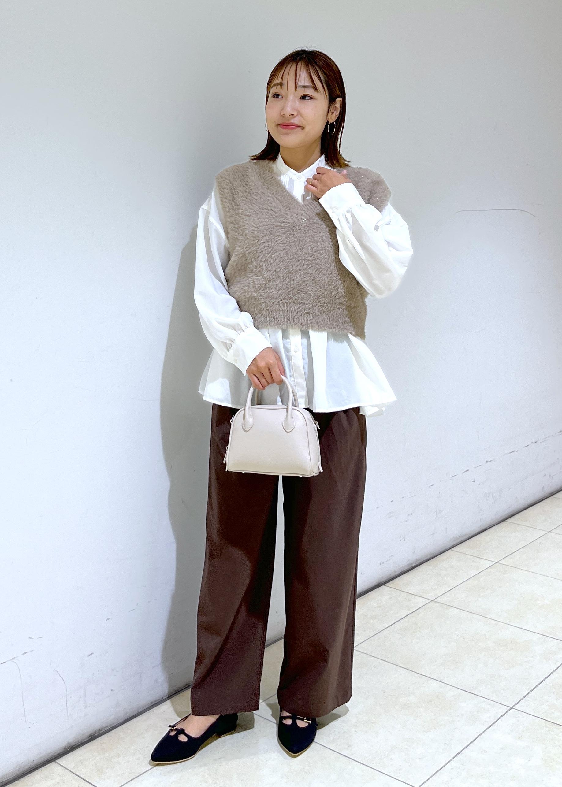 ROPE' PICNICの【UVケア・防シワ】羽織れるピンタックデザインペプラムシャツを使ったコーディネートを紹介します。｜Rakuten Fashion(楽天ファッション／旧楽天ブランドアベニュー)6210810