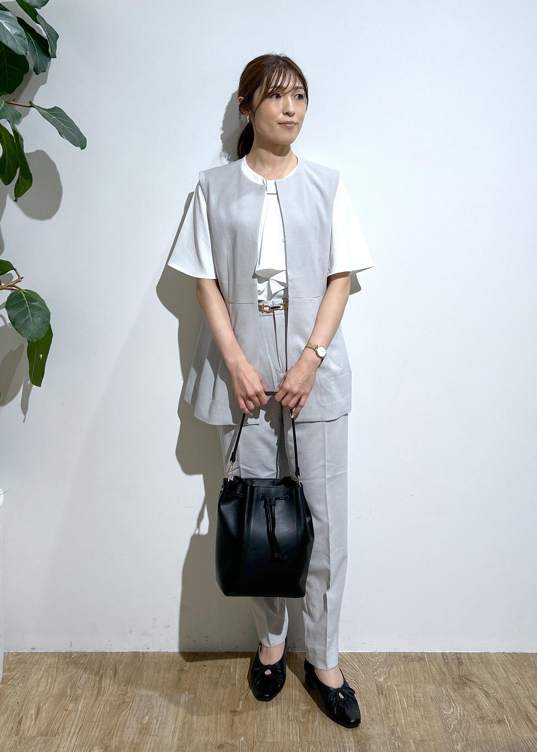 ROPE' PICNICの【UV対応】【リネンライク・シリーズ】ペプラムジレベスト/通勤・セットアップ対応を使ったコーディネートを紹介します。｜Rakuten Fashion(楽天ファッション／旧楽天ブランドアベニュー)6211007