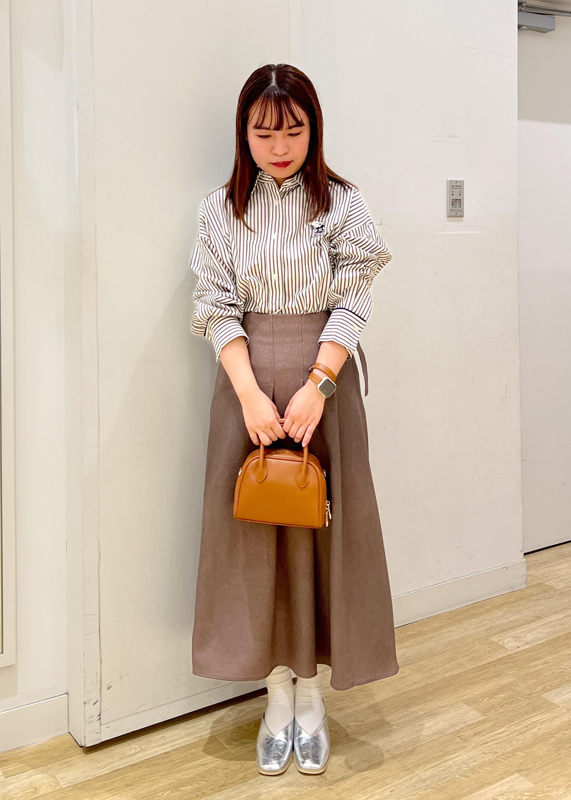 ROPE' PICNICの【PEANUTS*MLB COLLECTION by ROPE' PICNIC】オーバーサイズシャツを使ったコーディネートを紹介します。｜Rakuten Fashion(楽天ファッション／旧楽天ブランドアベニュー)6211013