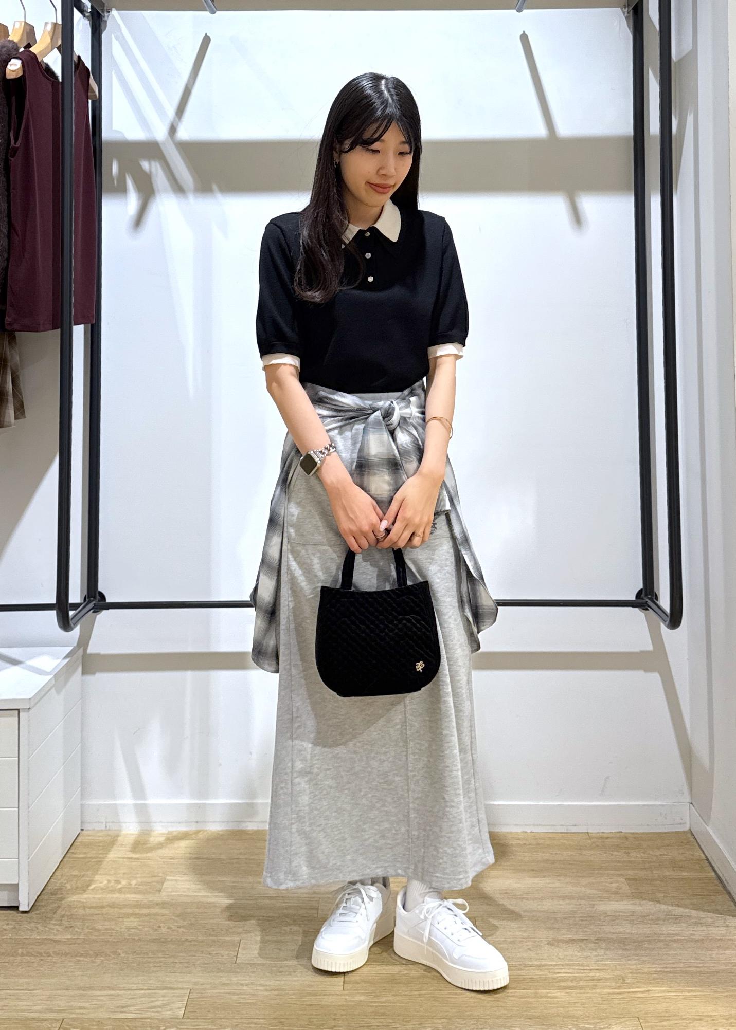 ROPE' PICNICの【新色追加】バイカラーレイヤード風ニットポロシャツを使ったコーディネートを紹介します。｜Rakuten Fashion(楽天ファッション／旧楽天ブランドアベニュー)6211015