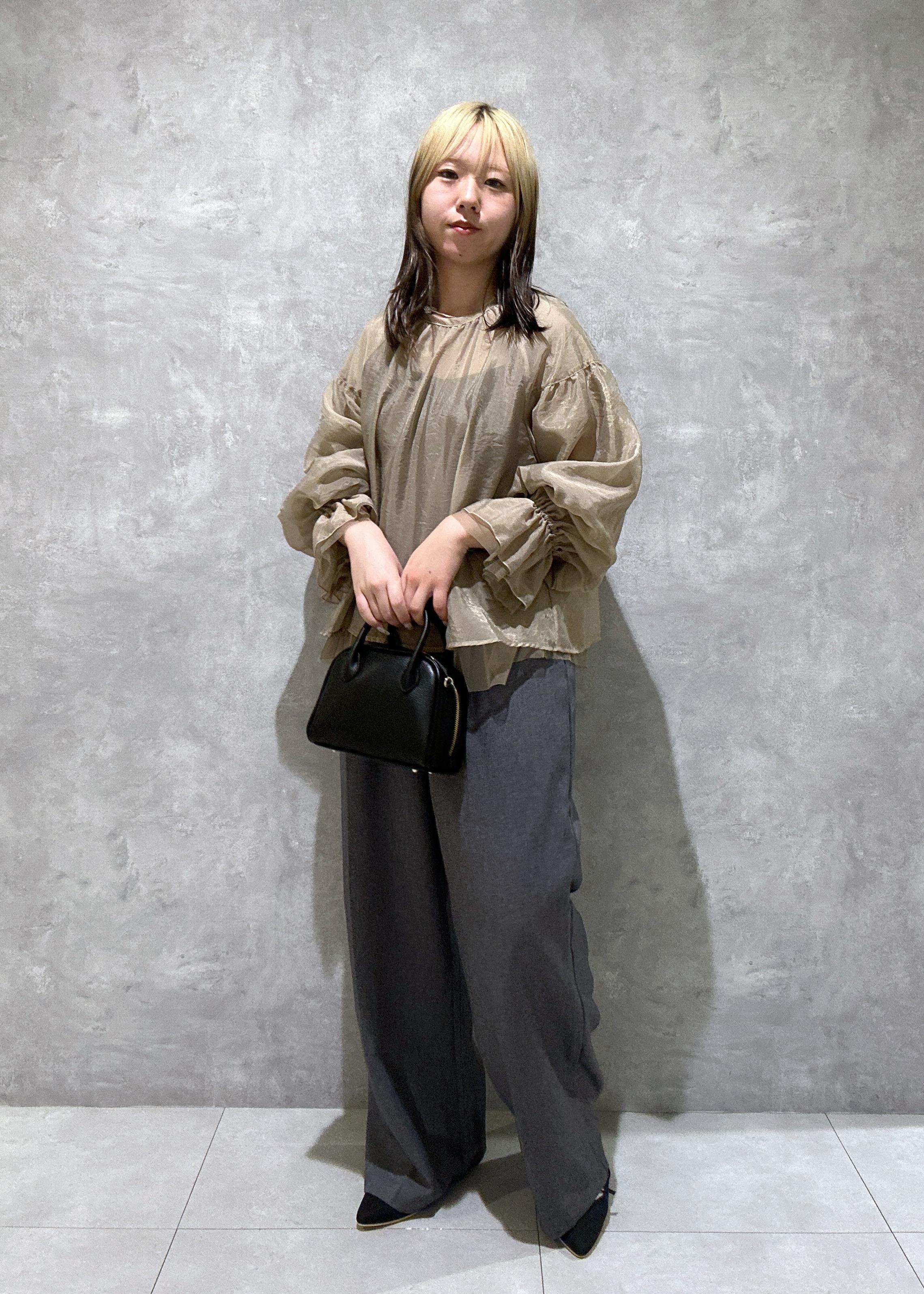 ROPE' PICNICのレディハンサムシリーズ ウールライクウエストタックセミワイドパンツ/セットアップ対応を使ったコーディネートを紹介します。｜Rakuten Fashion(楽天ファッション／旧楽天ブランドアベニュー)6211016