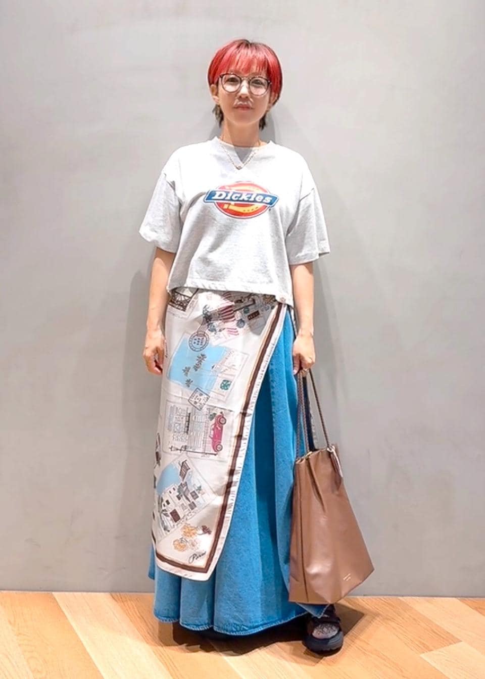 ROPE' PICNICの【Dickies】アイコンクロップドTシャツを使ったコーディネートを紹介します。｜Rakuten Fashion(楽天ファッション／旧楽天ブランドアベニュー)6211026