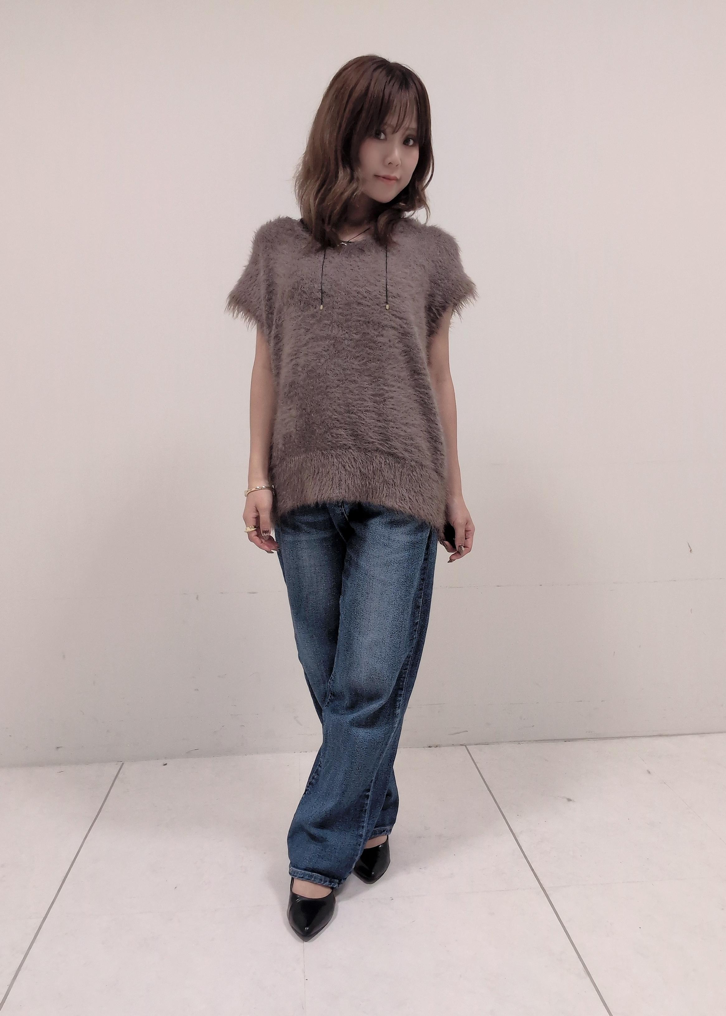 ROPE' PICNICのシャギーニットベストを使ったコーディネートを紹介します。｜Rakuten Fashion(楽天ファッション／旧楽天ブランドアベニュー)6280171