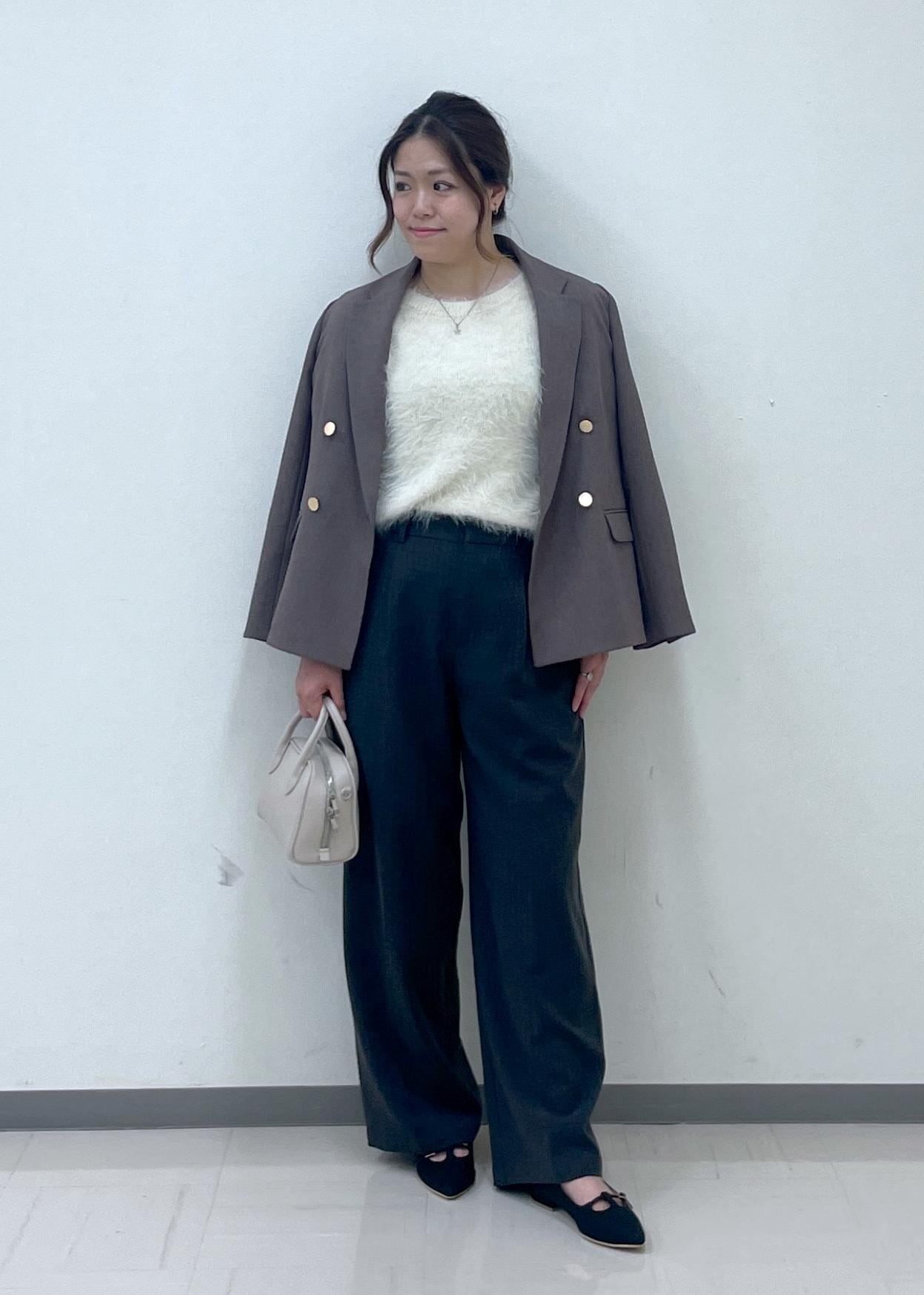 ROPE' PICNICの【低身長・小柄さんサイズ】レディハンサムシリーズ ウールライク金ボタンジャケット(半裏地)を使ったコーディネートを紹介します。｜Rakuten Fashion(楽天ファッション／旧楽天ブランドアベニュー)6280348