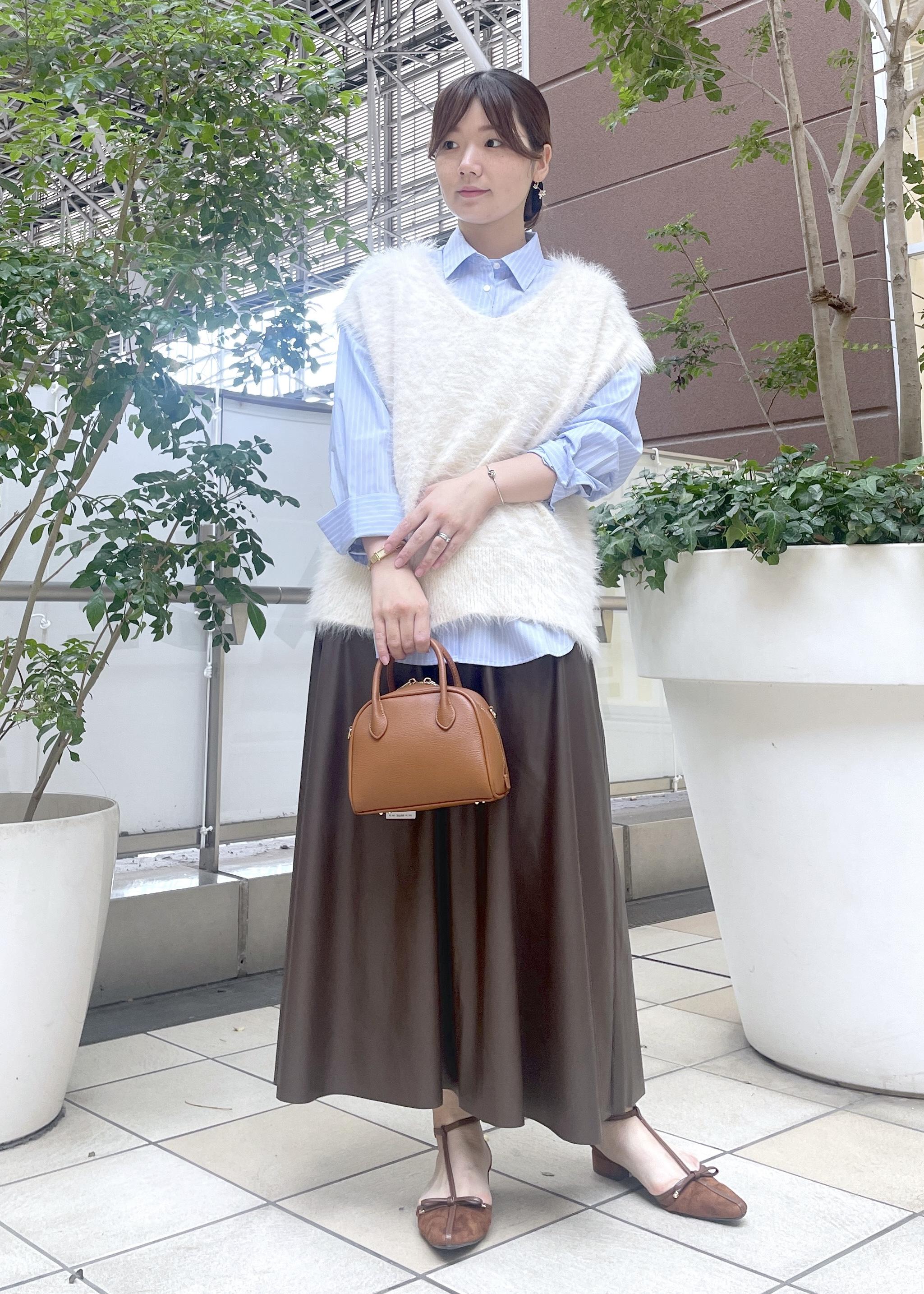 ROPE' PICNICの【防シワ】ボウタイ付きレギュラーシャツを使ったコーディネートを紹介します。｜Rakuten Fashion(楽天ファッション／旧楽天ブランドアベニュー)6280227