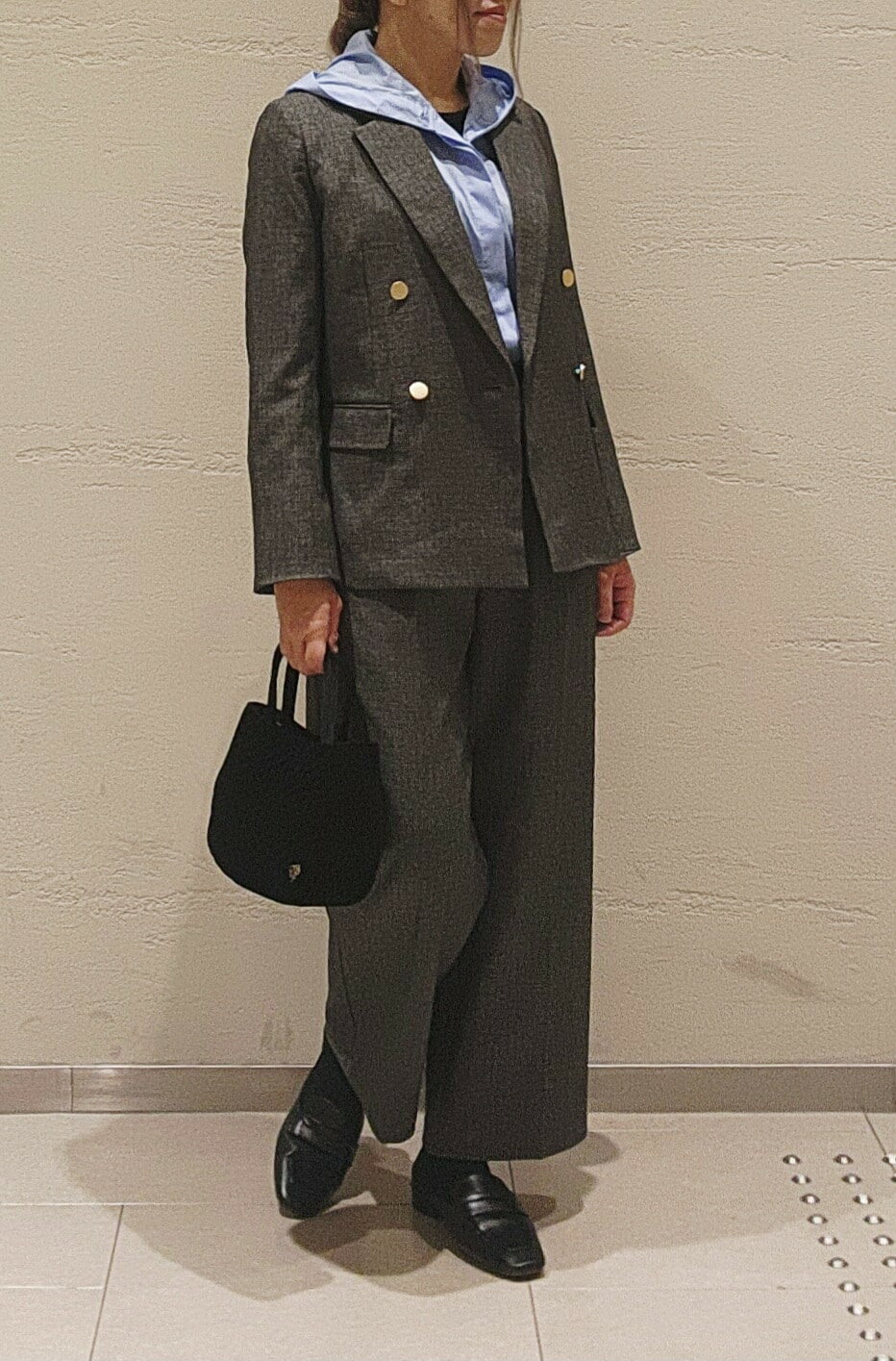 ROPE' PICNICの【低身長・小柄さんサイズ】レディハンサムシリーズ ウールライク金ボタンジャケット(半裏地)を使ったコーディネートを紹介します。｜Rakuten Fashion(楽天ファッション／旧楽天ブランドアベニュー)6280315