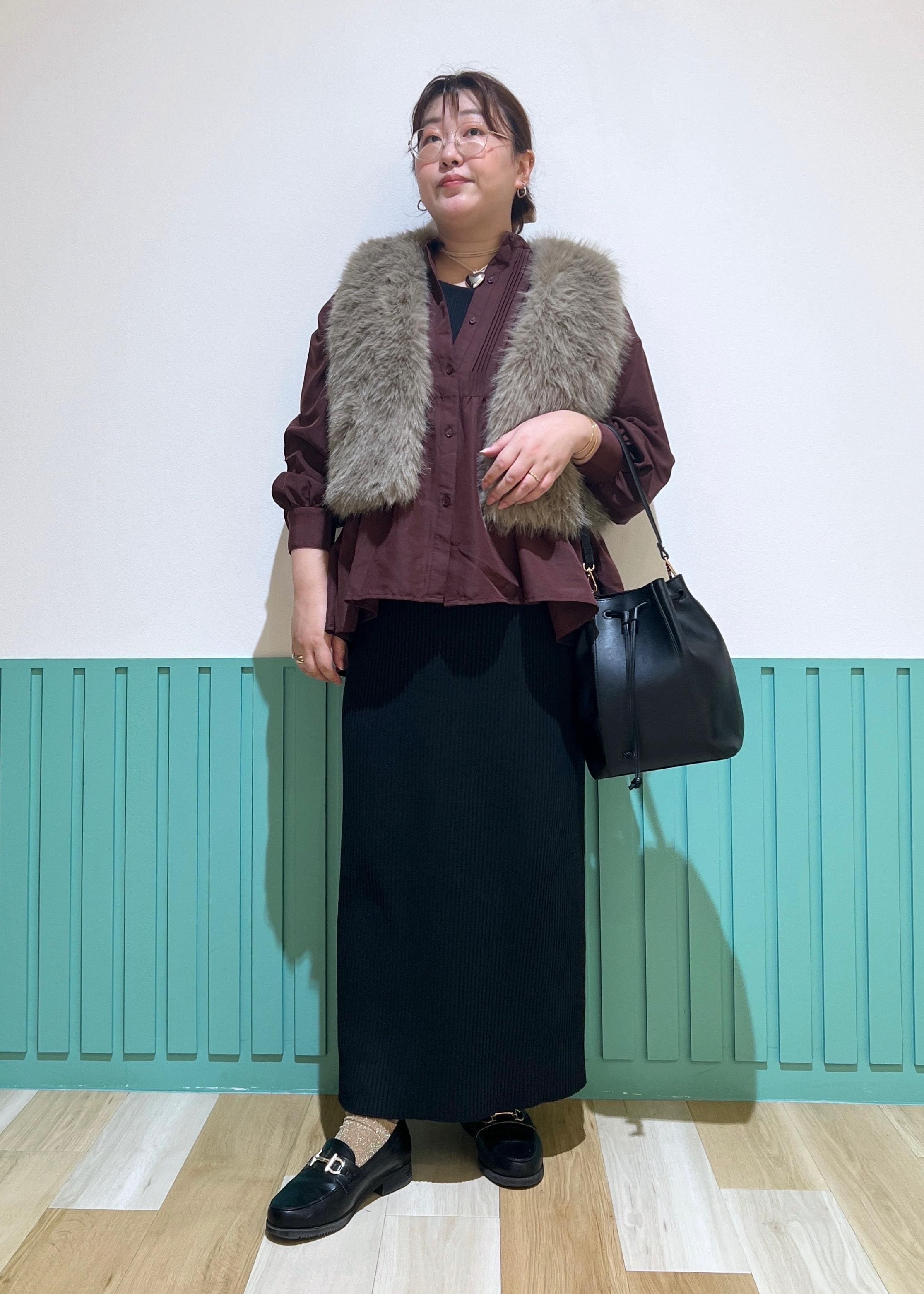 ROPE' PICNICのトタンテレコ Iラインリブニットスカートを使ったコーディネートを紹介します。｜Rakuten Fashion(楽天ファッション／旧楽天ブランドアベニュー)6280243