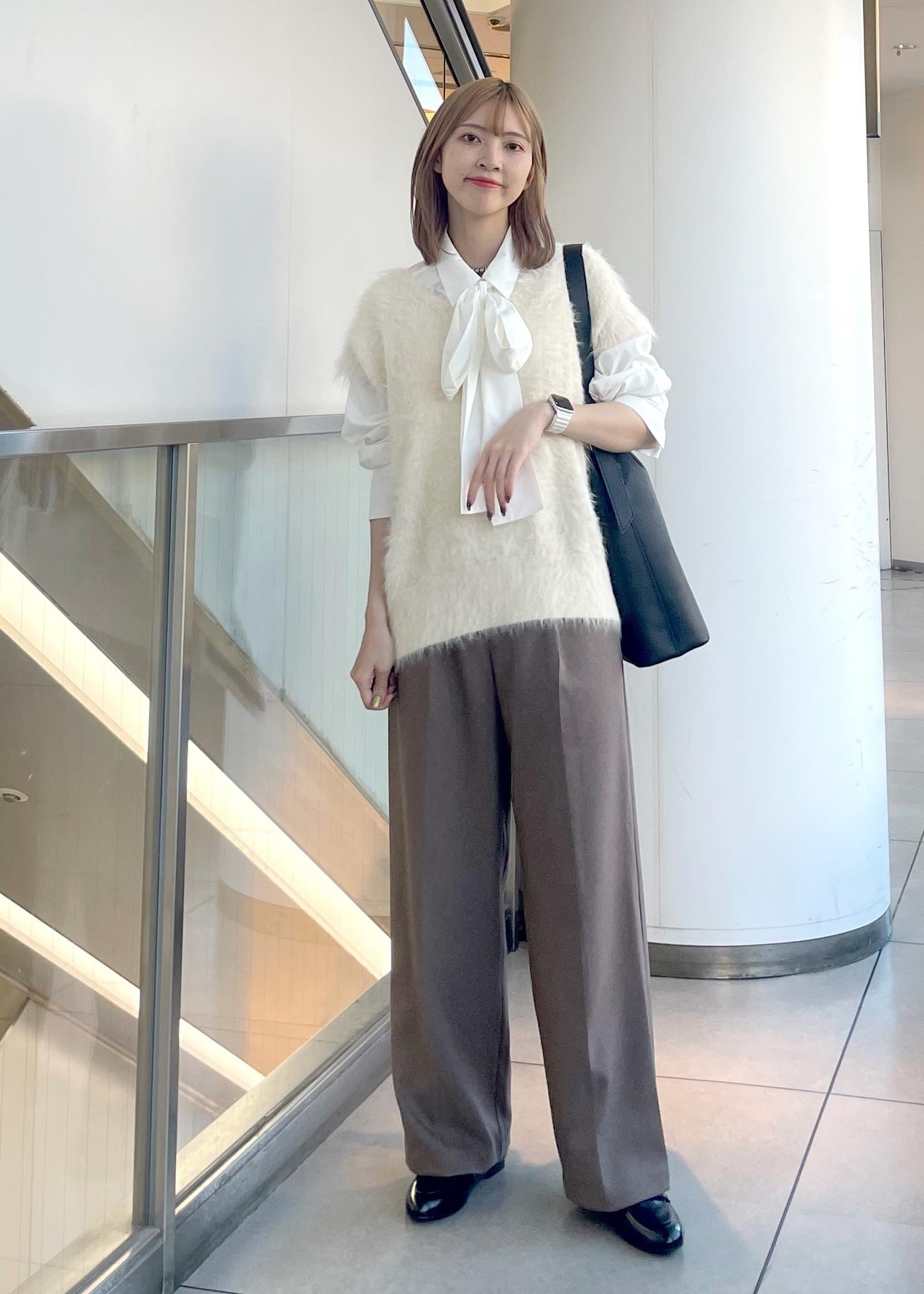 ROPE' PICNICの【防シワ】ボウタイ付きレギュラーシャツを使ったコーディネートを紹介します。｜Rakuten Fashion(楽天ファッション／旧楽天ブランドアベニュー)6280250