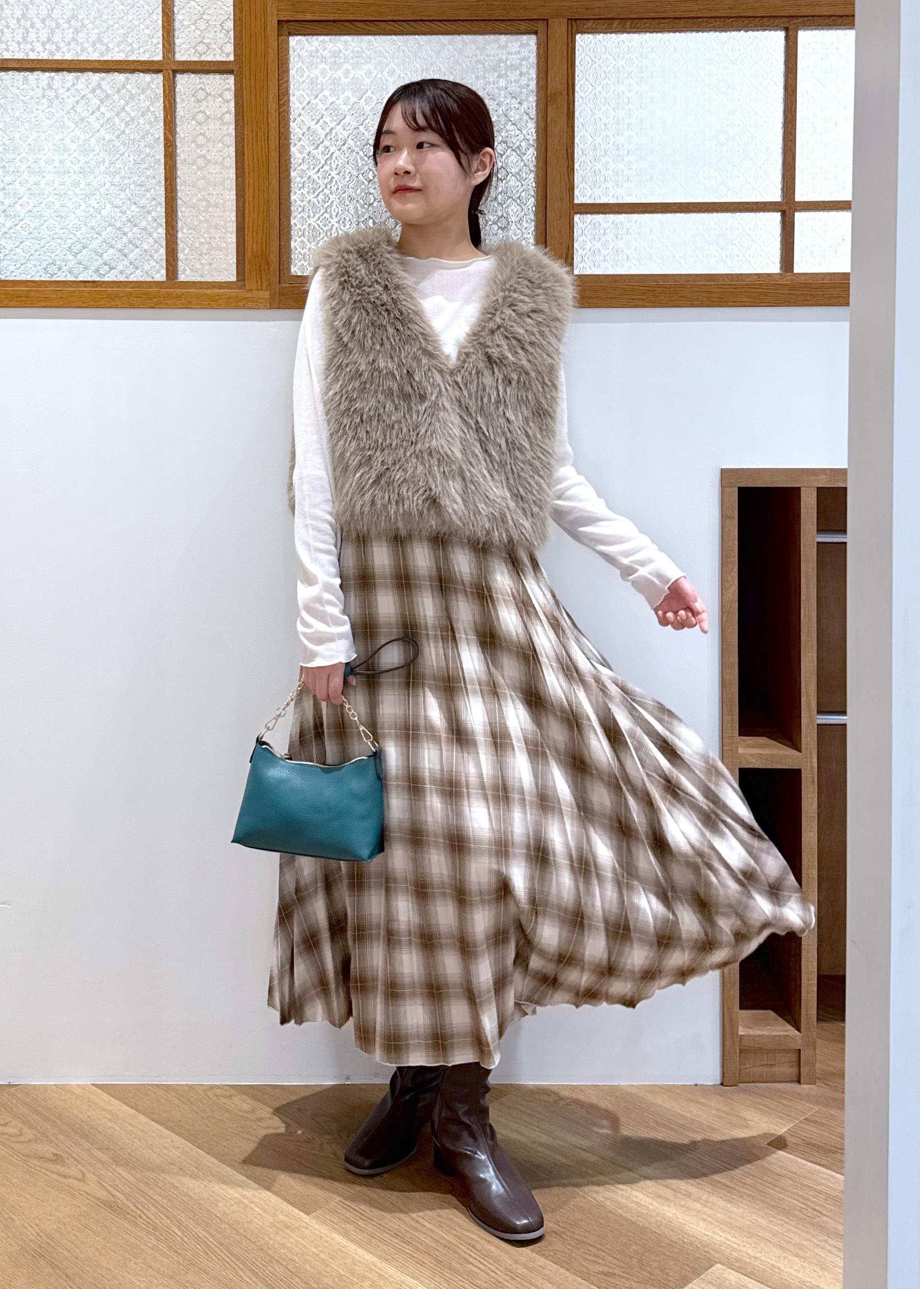 ROPE' PICNICのラメシアーリブカットソーを使ったコーディネートを紹介します。｜Rakuten Fashion(楽天ファッション／旧楽天ブランドアベニュー)6280333