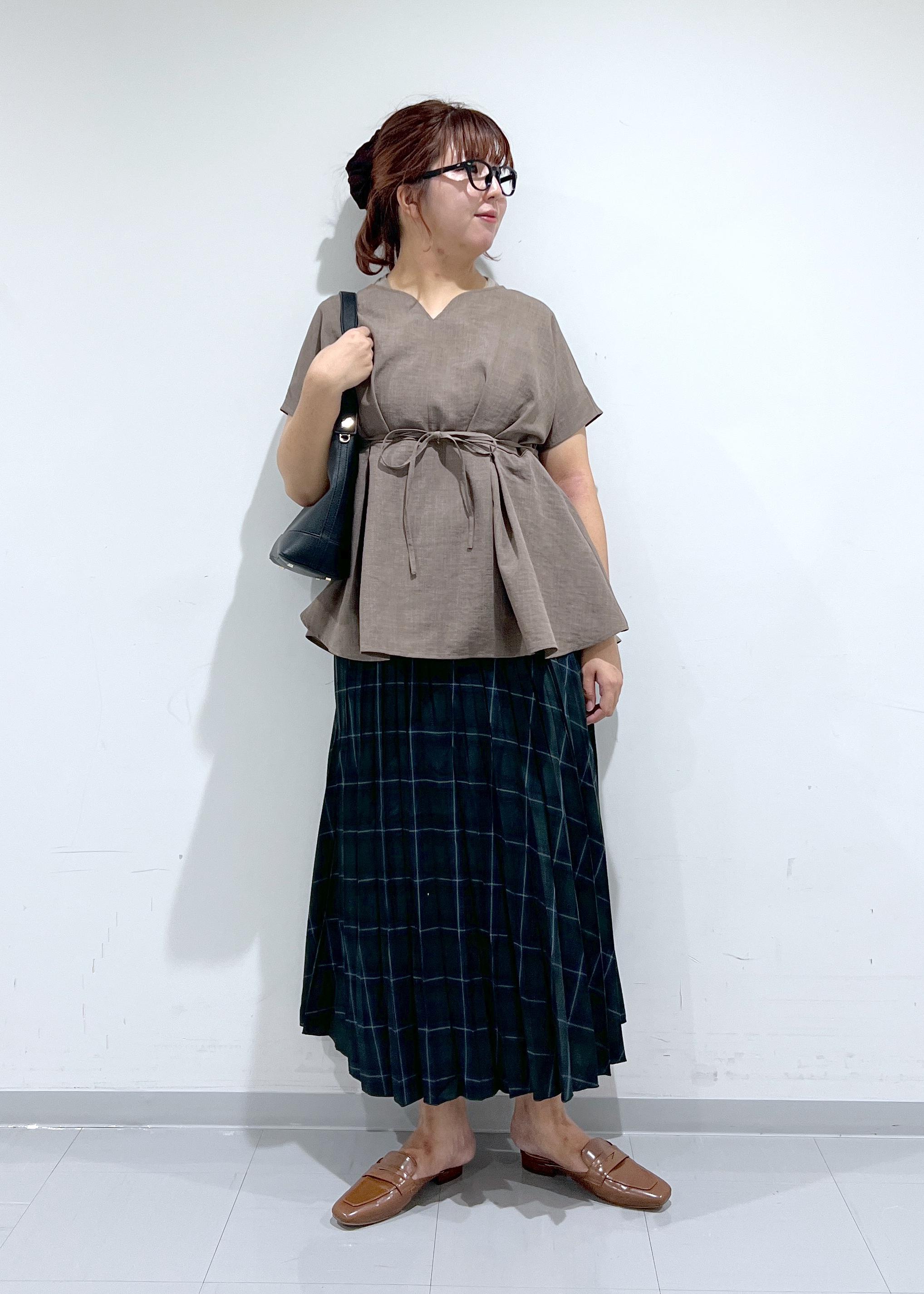 ROPE' PICNICの【接触冷感】ハートネックペプラムブラウスを使ったコーディネートを紹介します。｜Rakuten Fashion(楽天ファッション／旧楽天ブランドアベニュー)6280373