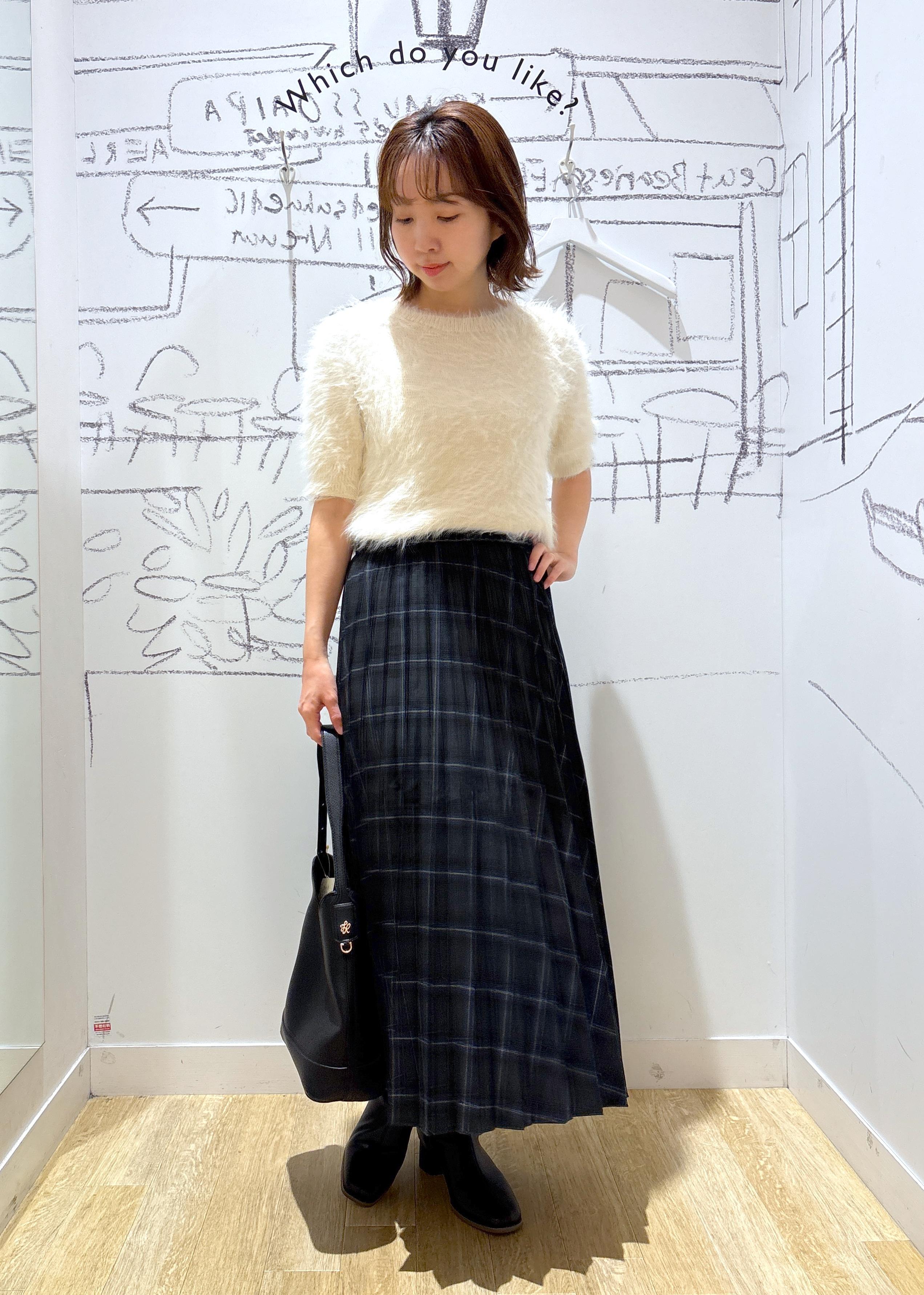 ROPE' PICNICのチェック柄プリーツスカートを使ったコーディネートを紹介します。｜Rakuten Fashion(楽天ファッション／旧楽天ブランドアベニュー)6280426