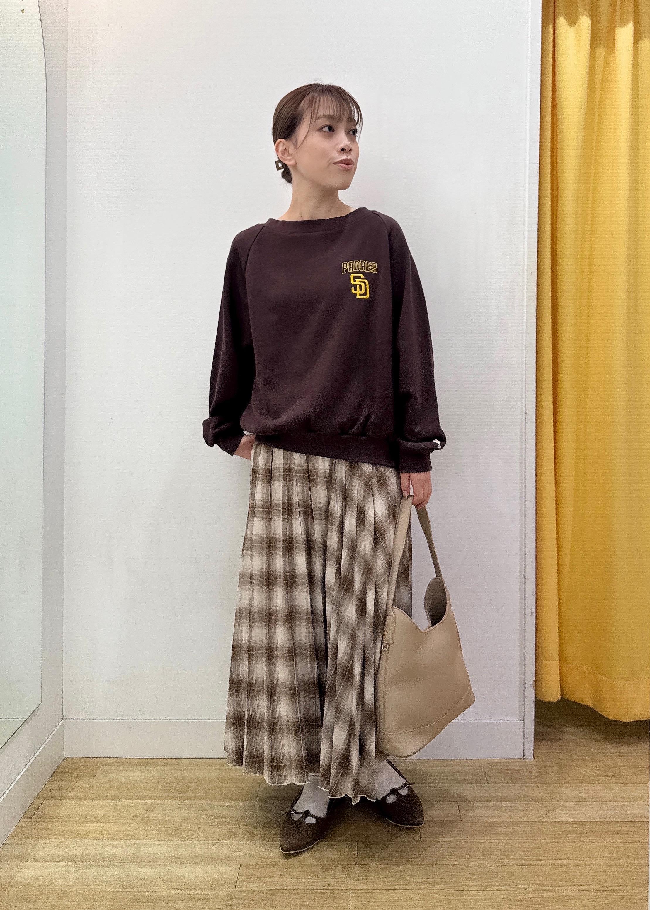 ROPE' PICNICの【PEANUTS*MLB COLLECTION by ROPE' PICNIC】オフショルスウェットを使ったコーディネートを紹介します。｜Rakuten Fashion(楽天ファッション／旧楽天ブランドアベニュー)6280104