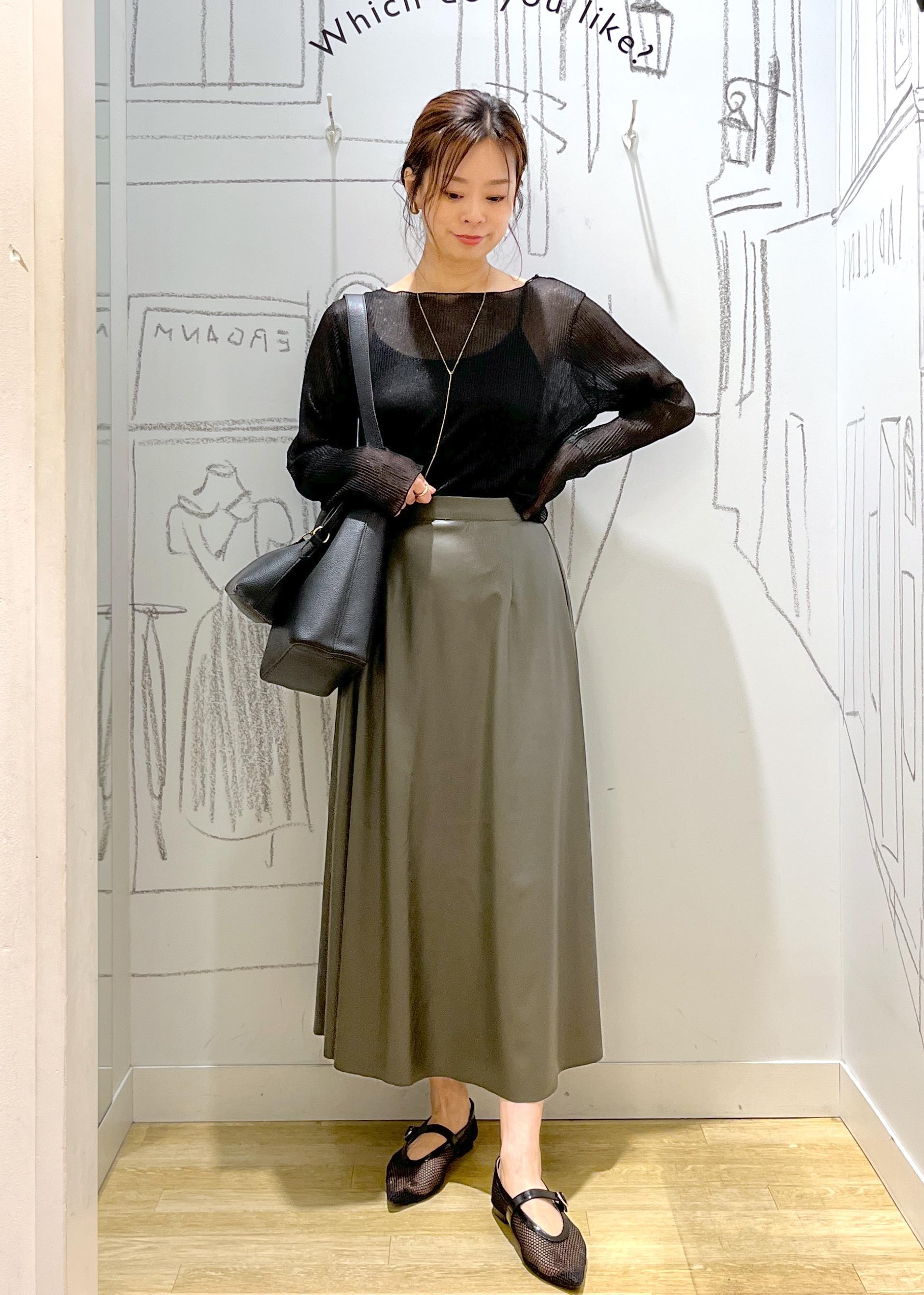 ROPE' PICNICのラメシアープリーツトップスを使ったコーディネートを紹介します。｜Rakuten Fashion(楽天ファッション／旧楽天ブランドアベニュー)6280490