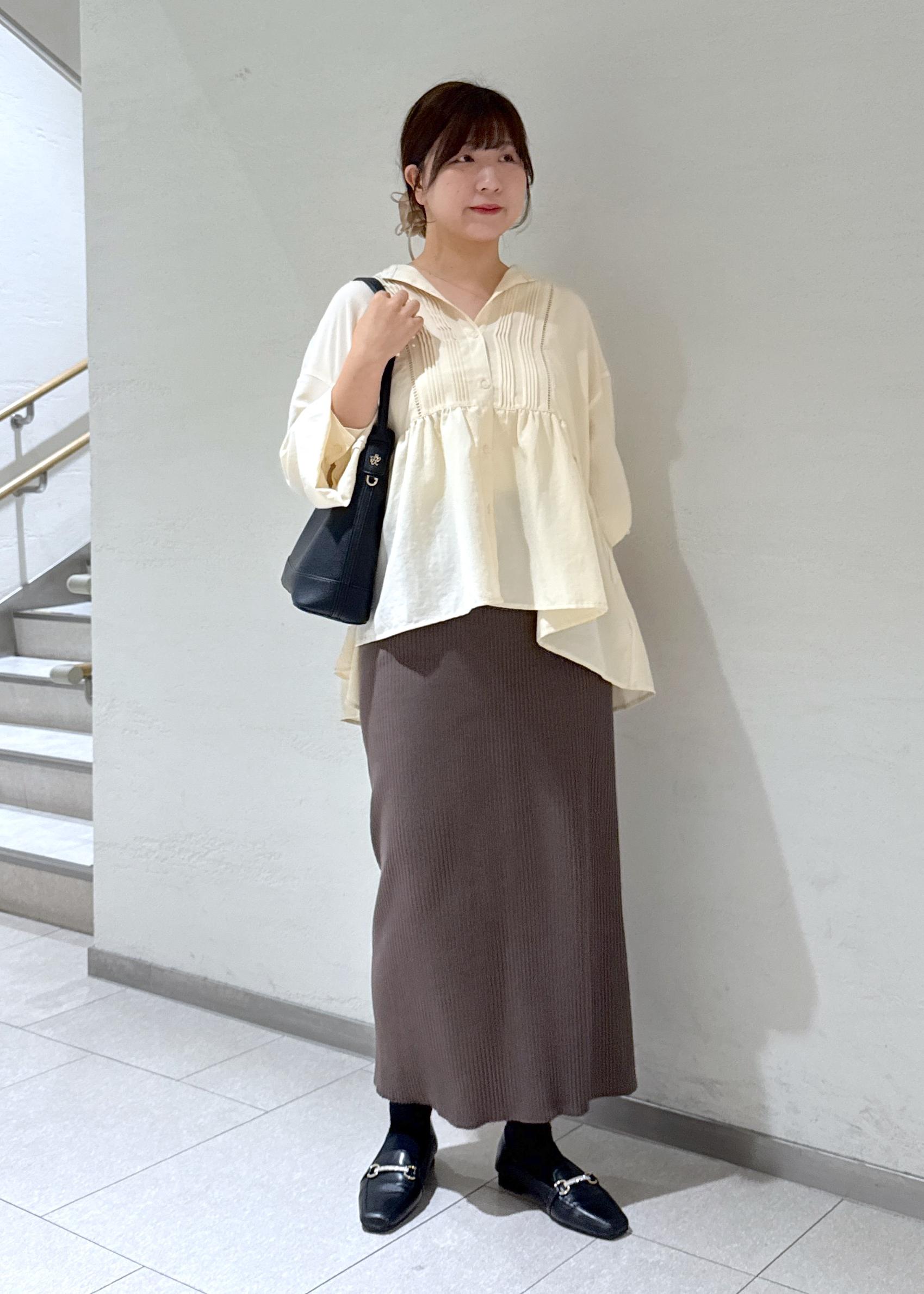 ROPE' PICNICの【UVケア・防シワ】羽織れるピンタックデザインペプラムシャツを使ったコーディネートを紹介します。｜Rakuten Fashion(楽天ファッション／旧楽天ブランドアベニュー)6280498