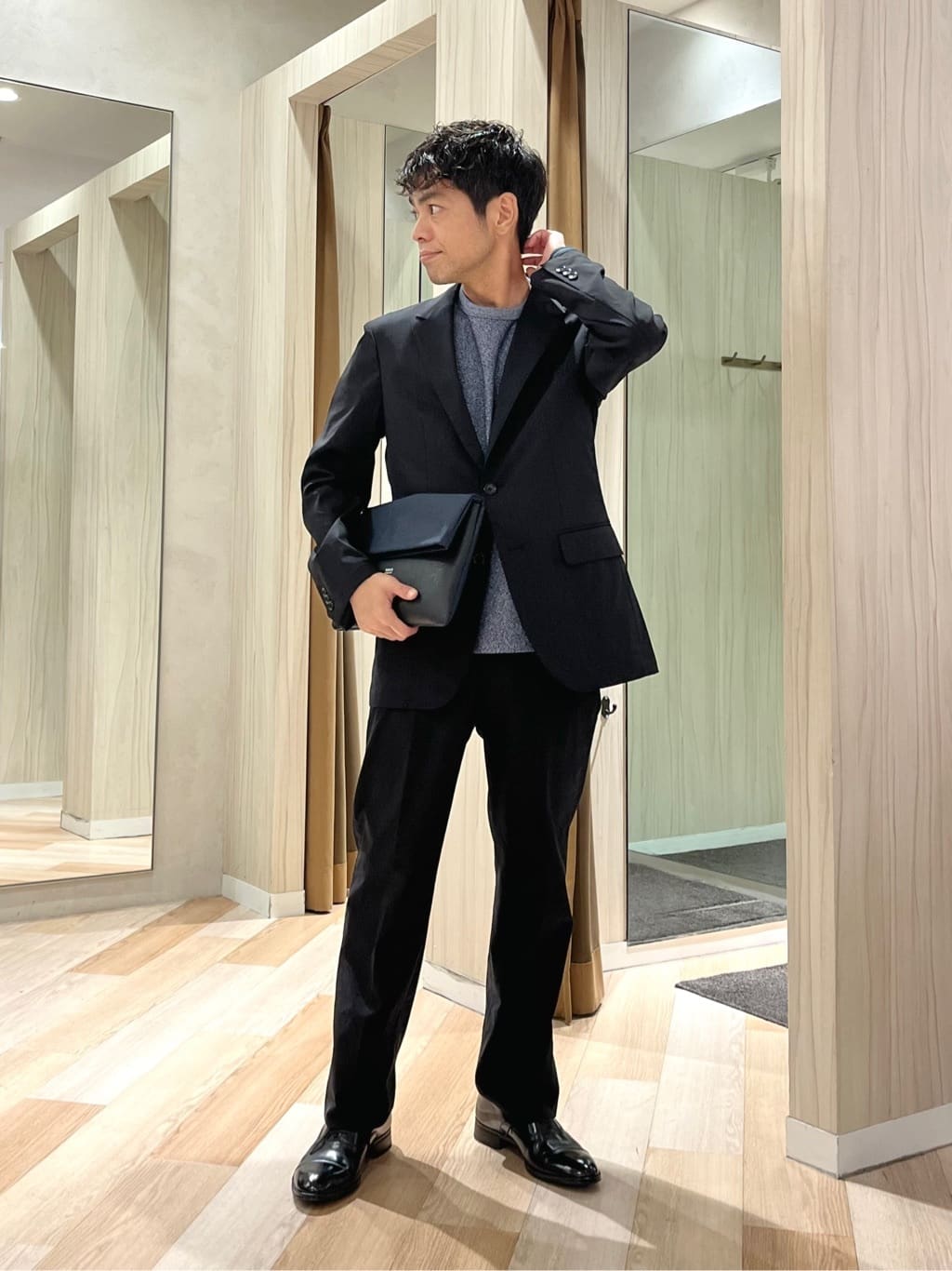 TAKEO KIKUCHIの【360°ストレッチ/セットアップ対応】None Of Stress リネンジャケットを使ったコーディネートを紹介します。｜Rakuten Fashion(楽天ファッション／旧楽天ブランドアベニュー)6171167