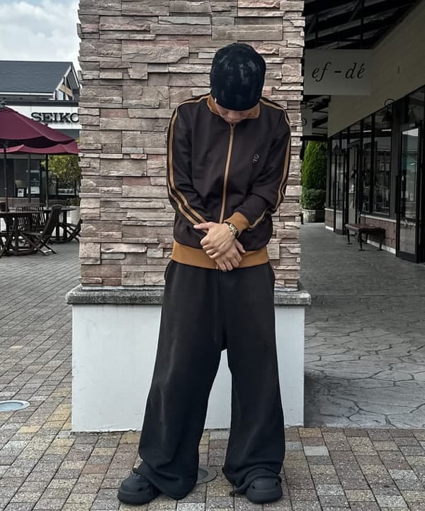 BEAMS HEARTのポリエステルジャージ 配色 トラックジャケットを使ったコーディネートを紹介します。｜Rakuten Fashion(楽天ファッション／旧楽天ブランドアベニュー)6171304