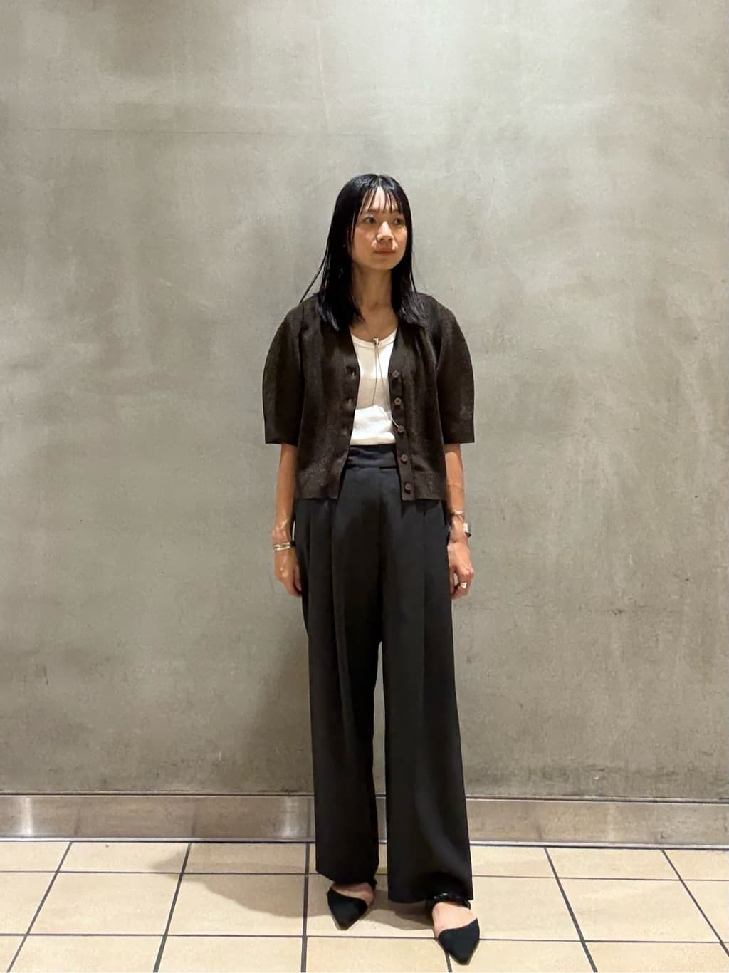 UNITED ARROWS LTD. OUTLET | Vネック アゼニット カーディガン