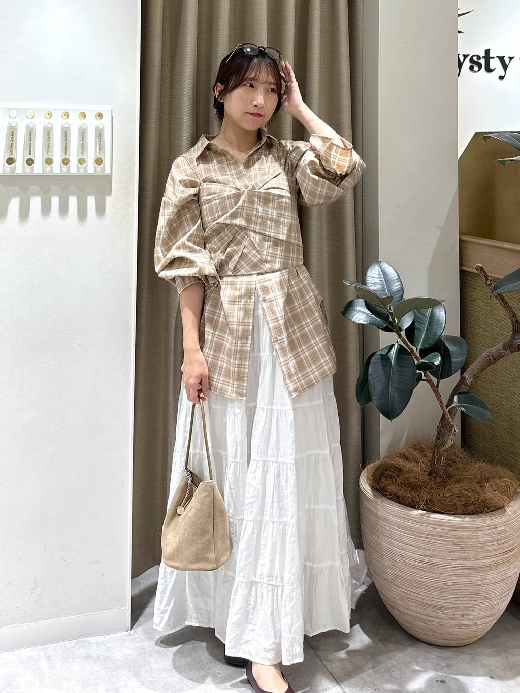 mysty womanのオンブレーチェックキャミSETシャツを使ったコーディネートを紹介します。｜Rakuten Fashion(楽天ファッション／旧楽天ブランドアベニュー)6176059