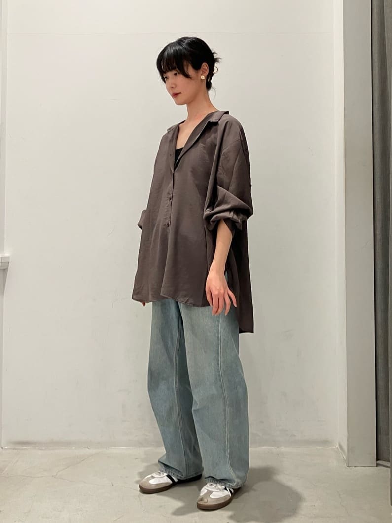 AMERICAN HOLICのシアーバックギャザーリボンシャツを使ったコーディネートを紹介します。｜Rakuten Fashion(楽天ファッション／旧楽天ブランドアベニュー)6176338