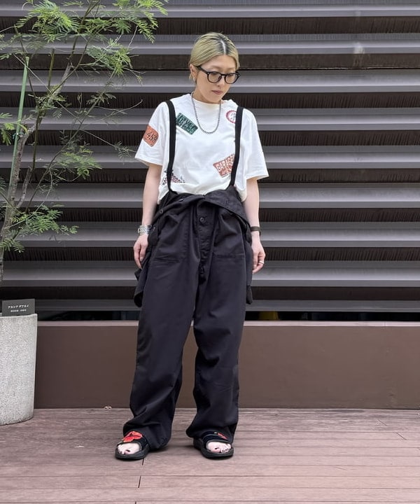 BEAMS WOMENのサインボード Tシャツを使ったコーディネートを紹介します。｜Rakuten Fashion(楽天ファッション／旧楽天ブランドアベニュー)6179076