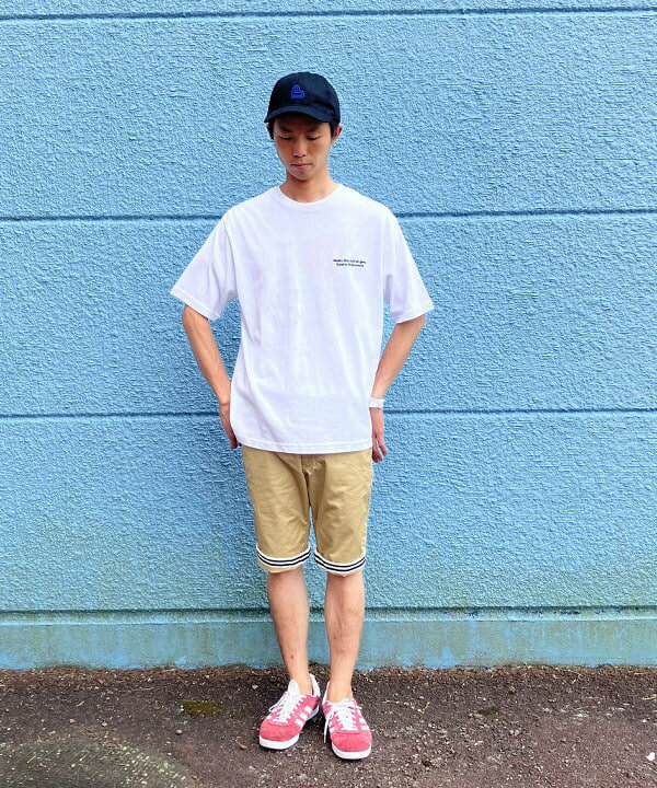 BEAMS HEARTのハート スター バックプリント Tシャツを使ったコーディネートを紹介します。｜Rakuten Fashion(楽天ファッション／旧楽天ブランドアベニュー)6179093