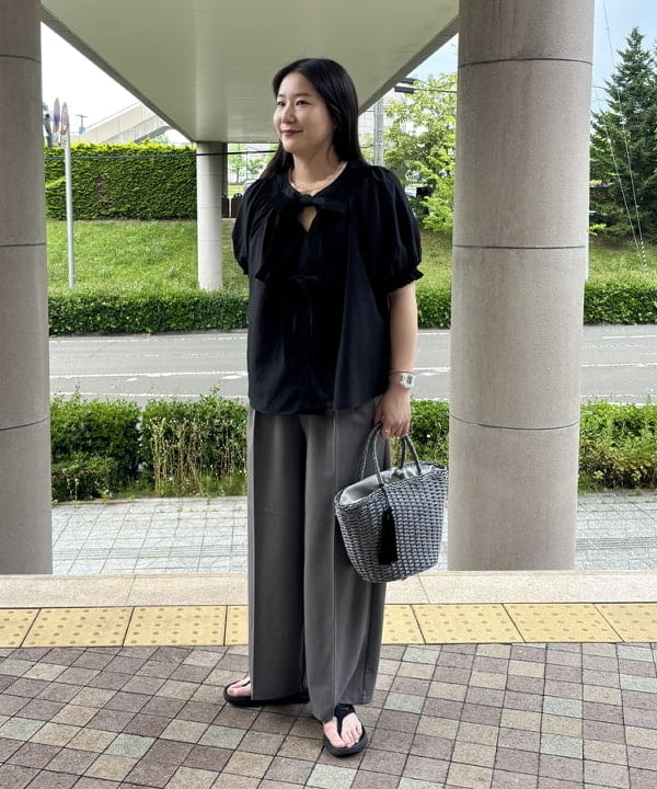 BEAMS HEARTの2WAY シャーリング リボン ブラウスを使ったコーディネートを紹介します。｜Rakuten Fashion(楽天ファッション／旧楽天ブランドアベニュー)6179108