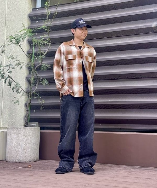 BEAMS HEARTのブラスト ワイド ストレート デニムを使ったコーディネートを紹介します。｜Rakuten Fashion(楽天ファッション／旧楽天ブランドアベニュー)6179139