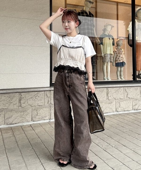 BEAMS HEARTのオーバーダイ デニム パンツを使ったコーディネートを紹介します。｜Rakuten Fashion(楽天ファッション／旧楽天ブランドアベニュー)6179144