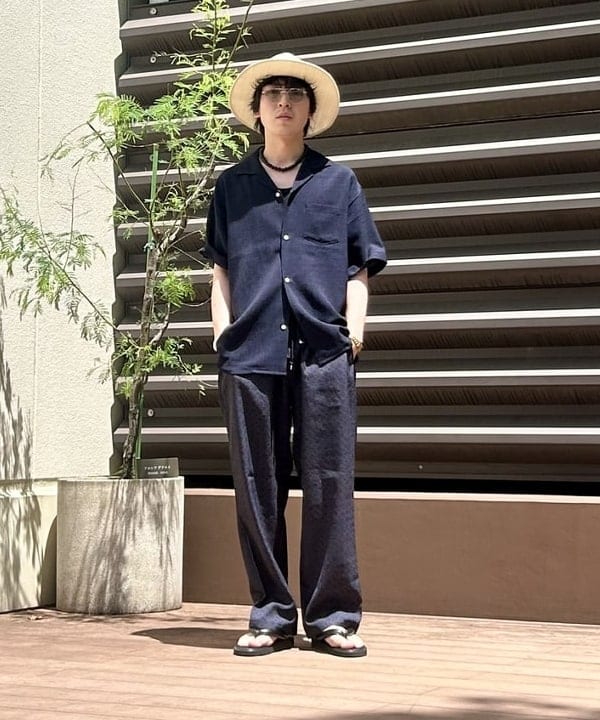 BEAMS HEARTのポリメランジ オープンカラーシャツ(吸水速乾)を使ったコーディネートを紹介します。｜Rakuten Fashion(楽天ファッション／旧楽天ブランドアベニュー)6179202