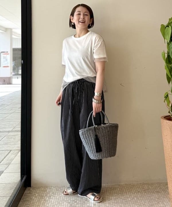 BEAMS HEARTのテーパード ストライプ イージー パンツを使ったコーディネートを紹介します。｜Rakuten Fashion(楽天ファッション／旧楽天ブランドアベニュー)6179238
