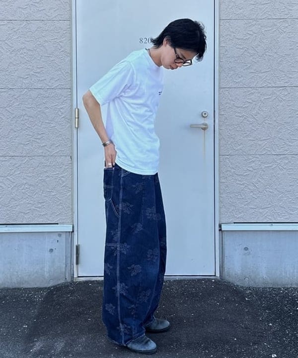 BEAMS HEARTのハート スター バックプリント Tシャツを使ったコーディネートを紹介します。｜Rakuten Fashion(楽天ファッション／旧楽天ブランドアベニュー)6179364