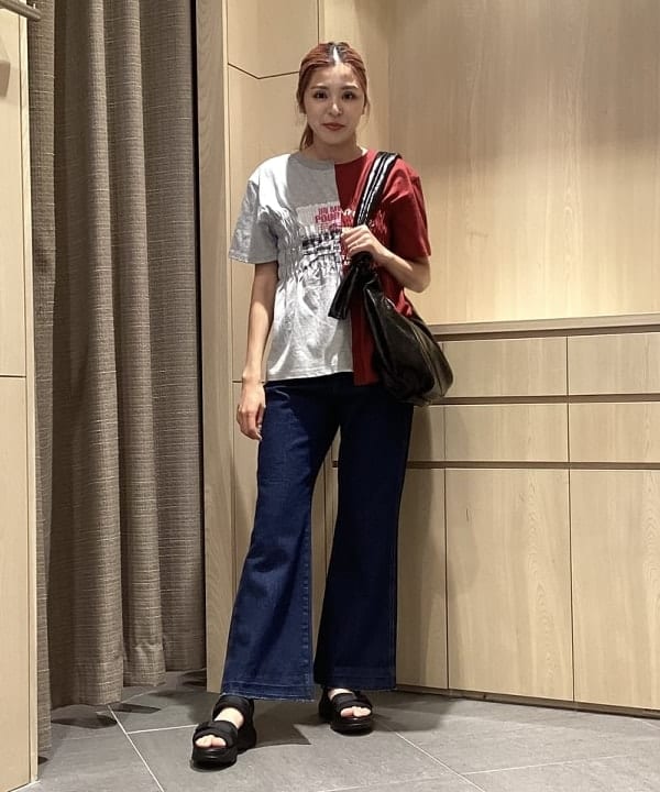 BEAMS HEARTの切り替え シャーリング Tシャツを使ったコーディネートを紹介します。｜Rakuten Fashion(楽天ファッション／旧楽天ブランドアベニュー)6179381