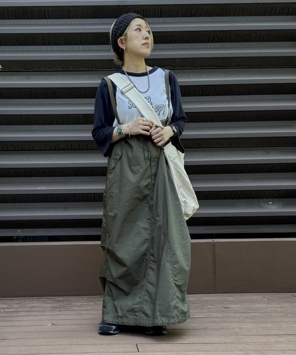 BEAMS WOMENのキャンバス ニュースペーパー バッグを使ったコーディネートを紹介します。｜Rakuten Fashion(楽天ファッション／旧楽天ブランドアベニュー)6179485