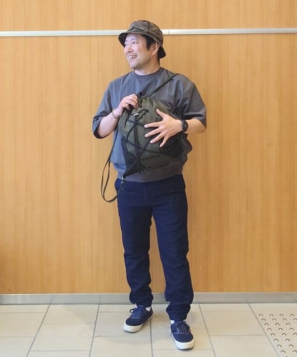 BEAMS HEARTのスポーティ イージーパンツを使ったコーディネートを紹介します。｜Rakuten Fashion(楽天ファッション／旧楽天ブランドアベニュー)6179498