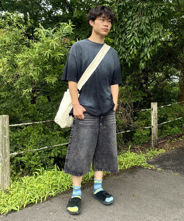 BEAMS HEARTのキャンバス ニュースペーパー バッグを使ったコーディネートを紹介します。｜Rakuten Fashion(楽天ファッション／旧楽天ブランドアベニュー)6179515