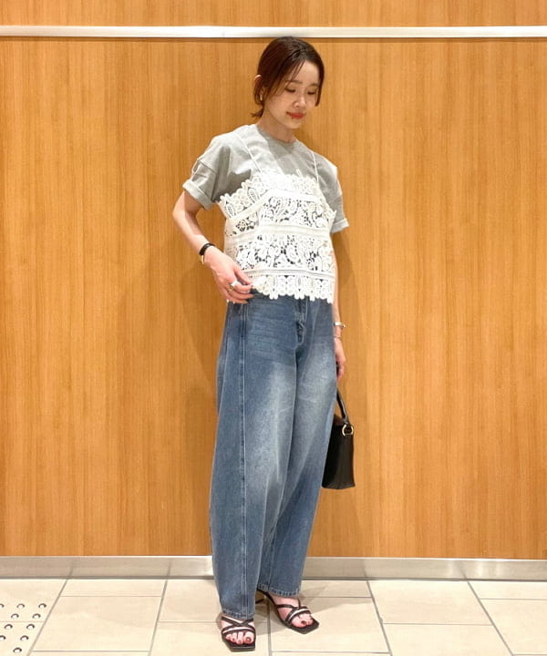 BEAMS HEARTのコード刺繍 ロゴ Tシャツを使ったコーディネートを紹介します。｜Rakuten Fashion(楽天ファッション／旧楽天ブランドアベニュー)6179600