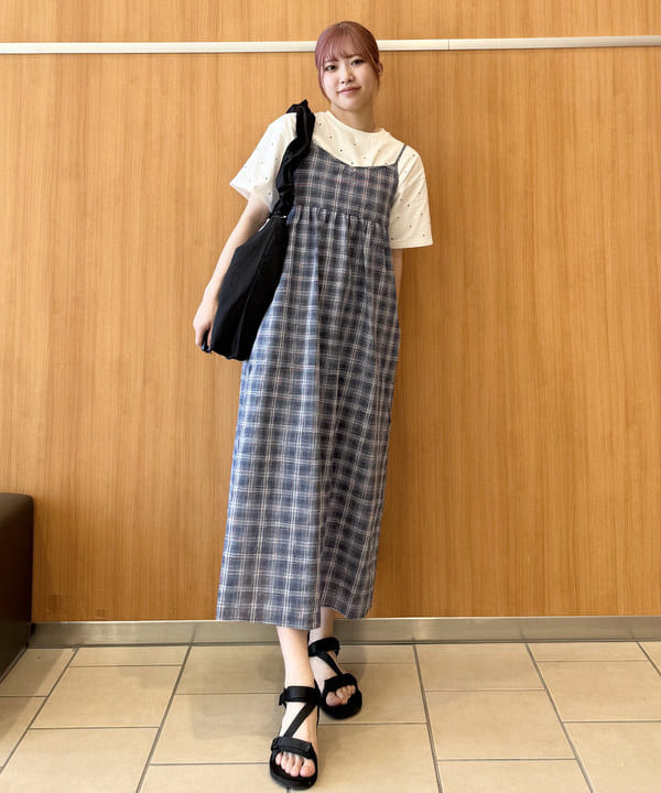 BEAMS HEARTのカラフル ホット フィックス Tシャツを使ったコーディネートを紹介します。｜Rakuten Fashion(楽天ファッション／旧楽天ブランドアベニュー)6179602