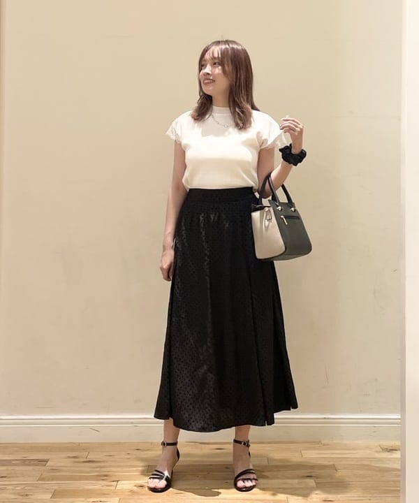 BEAMS HEARTの袖 レース ハイネック プルオーバーを使ったコーディネートを紹介します。｜Rakuten Fashion(楽天ファッション／旧楽天ブランドアベニュー)6179714