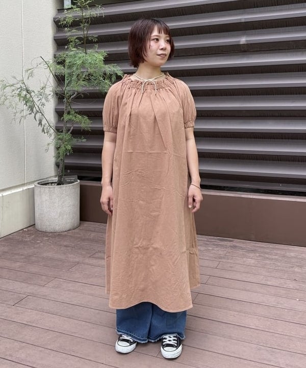 BEAMS HEARTのオフショルダー ハーフスリーブ ワンピースを使ったコーディネートを紹介します。｜Rakuten Fashion(楽天ファッション／旧楽天ブランドアベニュー)6179746