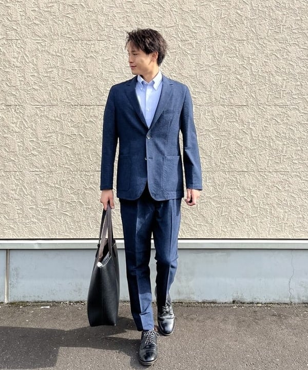 BEAMS HEARTのBEAMS HEART ビームスハート リバーシブル トートバッグ メンズ ｜ A4対応 ポーチ付き 軽量 合皮 ｜ ビジネスバッグ カジュアル オンオフ兼用 黒 茶色 紺を使ったコーディネートを紹介します。｜Rakuten Fashion(楽天ファッション／旧楽天ブランドアベニュー)6179790