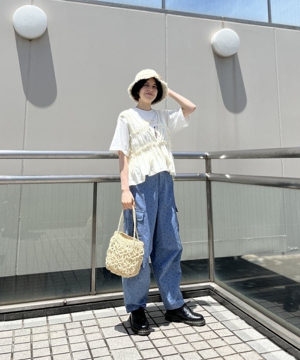 BEAMS HEARTのネコ フォト コラージュ Tシャツを使ったコーディネートを紹介します。｜Rakuten Fashion(楽天ファッション／旧楽天ブランドアベニュー)6179833