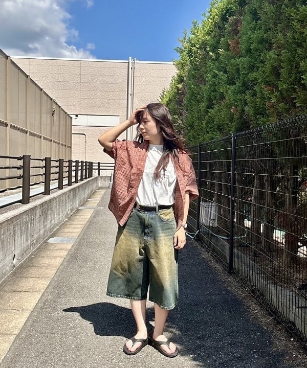 BEAMS WOMENのデイリー イラスト Tシャツを使ったコーディネートを紹介します。｜Rakuten Fashion(楽天ファッション／旧楽天ブランドアベニュー)6179888