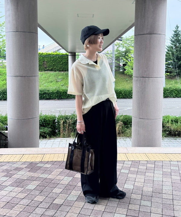 BEAMS HEARTのスクエア ビニールバッグを使ったコーディネートを紹介します。｜Rakuten Fashion(楽天ファッション／旧楽天ブランドアベニュー)6179895