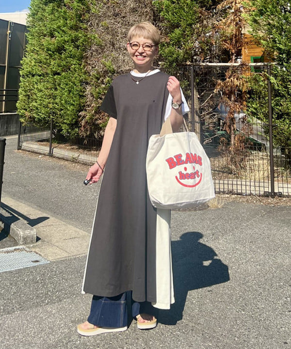 BEAMS WOMENのセンタープレス ワイドデニムパンツ(S~M)を使ったコーディネートを紹介します。｜Rakuten Fashion(楽天ファッション／旧楽天ブランドアベニュー)6179917