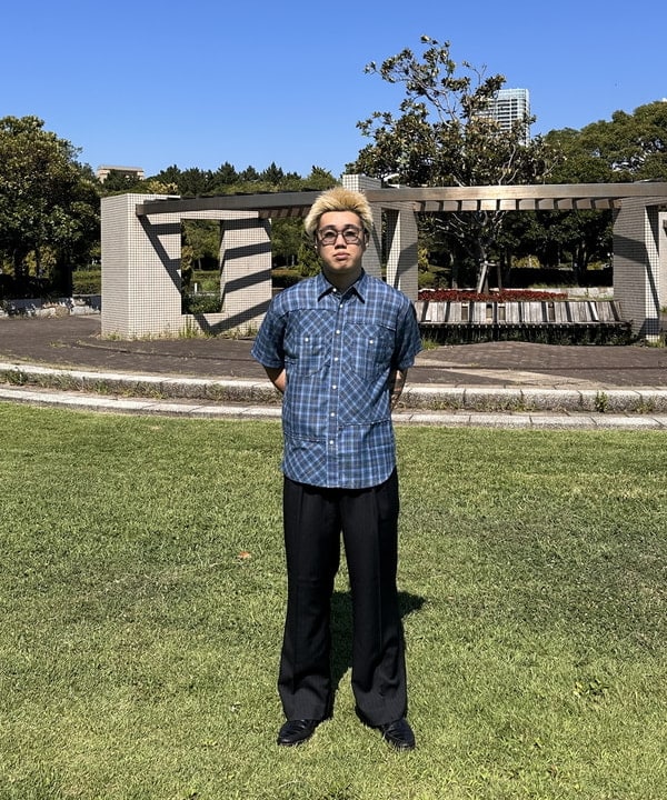 BEAMS OUTLETの切替え バイアス チェック シャツを使ったコーディネートを紹介します。｜Rakuten Fashion(楽天ファッション／旧楽天ブランドアベニュー)6179983