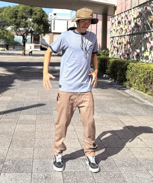 BEAMS OUTLETのプリント リンガー Tシャツを使ったコーディネートを紹介します。｜Rakuten Fashion(楽天ファッション／旧楽天ブランドアベニュー)6179999