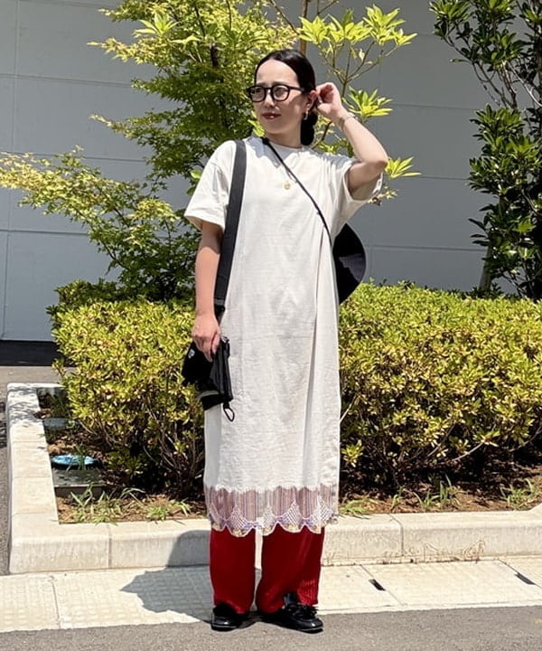 BEAMS HEARTの裾 スカラ レース ワンピースを使ったコーディネートを紹介します。｜Rakuten Fashion(楽天ファッション／旧楽天ブランドアベニュー)6180036