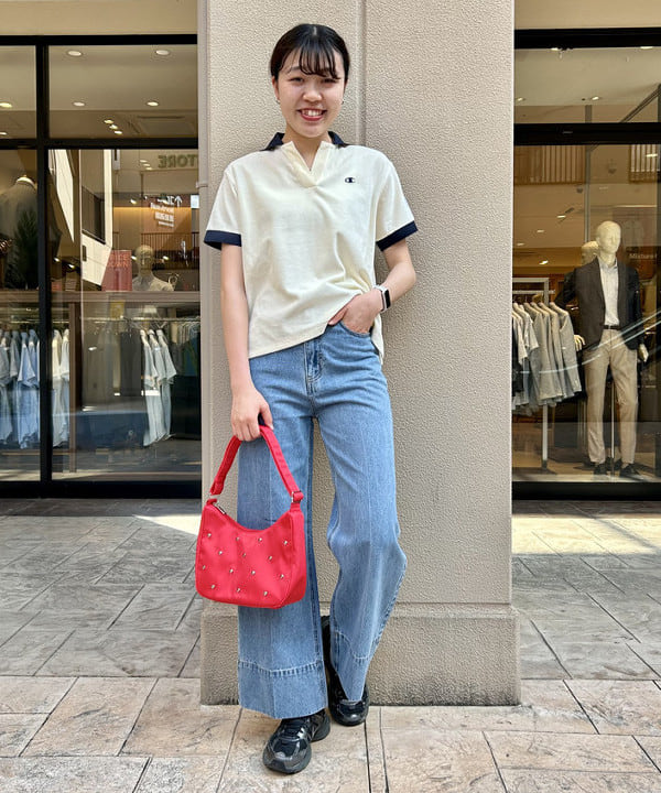 BEAMS HEARTのセンタープレス ワイドデニムパンツ(S~M)を使ったコーディネートを紹介します。｜Rakuten Fashion(楽天ファッション／旧楽天ブランドアベニュー)6180048