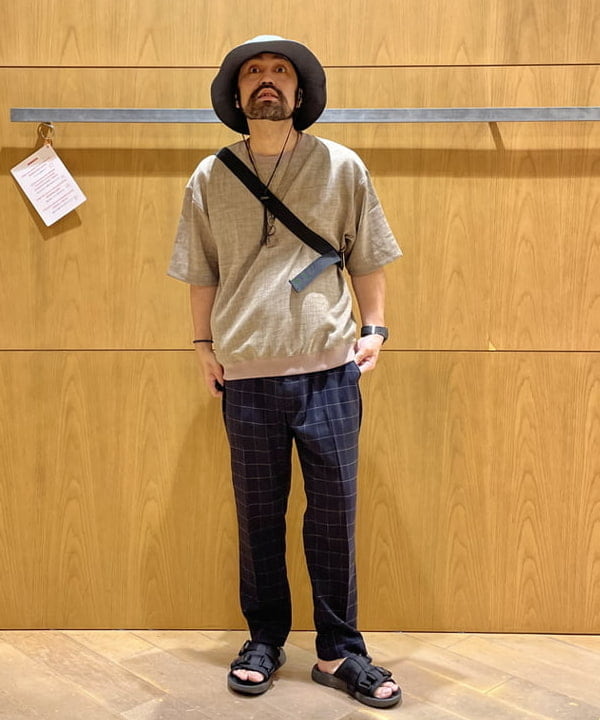 BEAMS HEARTのポリエステル 杢素材 コンビ ミニ メッセンジャーバッグを使ったコーディネートを紹介します。｜Rakuten Fashion(楽天ファッション／旧楽天ブランドアベニュー)6180049