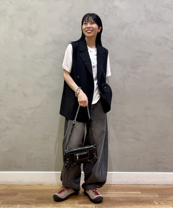 BEAMS HEARTの交織 テーラー ベスト(セットアップ対応)を使ったコーディネートを紹介します。｜Rakuten Fashion(楽天ファッション／旧楽天ブランドアベニュー)6180125